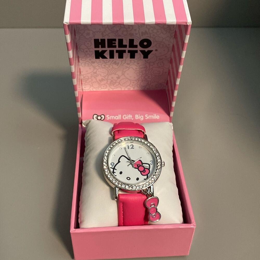 NEW Hello Kitty Charms Pink Watch in Gift Box